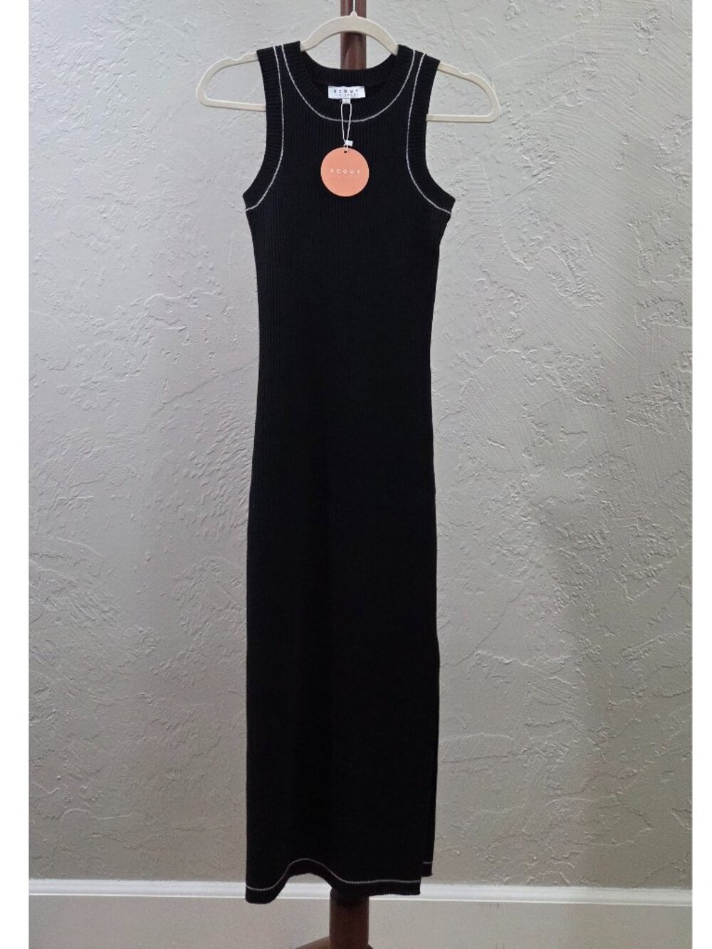 Ribbed‎ Knit Sleeveless Maxi Dress